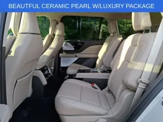 Lincoln Aviator 2023 AWD Reserve 4dr SUV