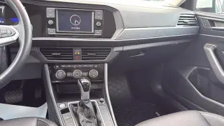 Volkswagen Jetta 2023 SE 4dr Sedán