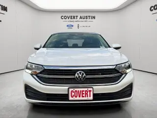 Volkswagen Jetta 2023 SE 4dr Sedán