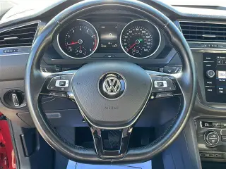 Volkswagen Tiguan 2019 con tracción en las cuatro ruedas SE 4Motion 4dr SUV