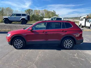 Volkswagen Tiguan 2019 con tracción en las cuatro ruedas SE 4Motion 4dr SUV