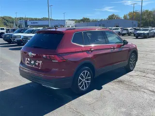 Volkswagen Tiguan 2019 con tracción en las cuatro ruedas SE 4Motion 4dr SUV