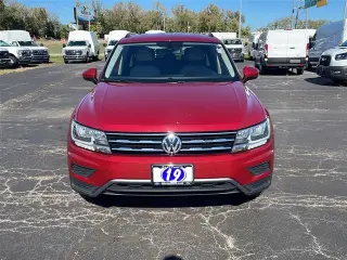 Volkswagen Tiguan 2019 con tracción en las cuatro ruedas SE 4Motion 4dr SUV