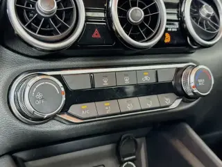 Nissan Sentra 2025 S Sedán 4 puertas