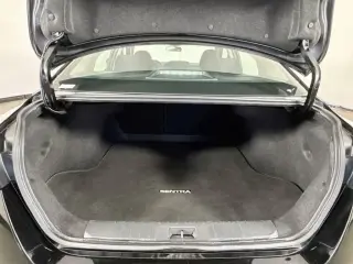 Nissan Sentra 2025 S Sedán 4 puertas