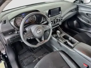 Nissan Sentra 2025 S Sedán 4 puertas