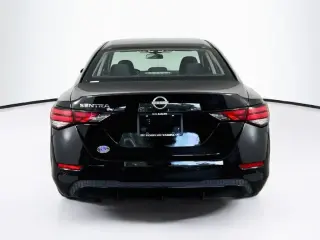 Nissan Sentra 2025 S Sedán 4 puertas