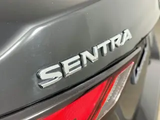 Nissan Sentra 2025 S Sedán 4 puertas