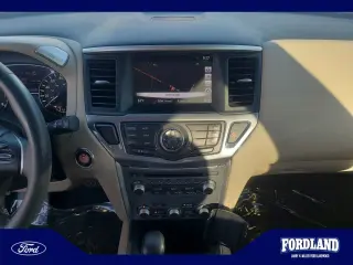 Nissan Pathfinder 2017 4x4 S 4dr SUV