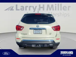 Nissan Pathfinder 2017 4x4 S 4dr SUV