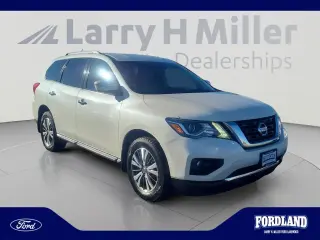 Nissan Pathfinder 2017 4x4 S 4dr SUV