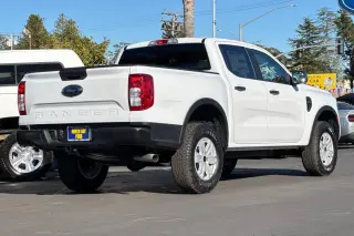 Ford Ranger 2025 4x2 XL 4 puertas SuperCrew 5,0 ft. SB
