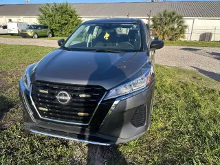 Nissan Kicks 2023 S 4dr Crossover