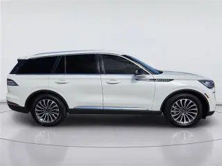 Lincoln Aviator 2022 Reserve 4dr SUV