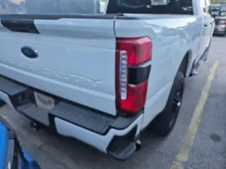 Ford F-250 Super Duty 2024 4x4 XL 4dr Crew Cab 6.8 ft. SB Pickup