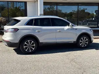 Lincoln Nautilus 2023 Standard 4dr SUV