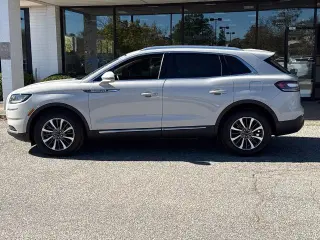 Lincoln Nautilus 2023 Standard 4dr SUV