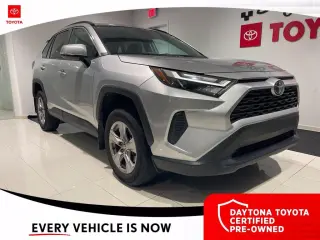 Toyota RAV4 2024 XLE SUV de 4 puertas