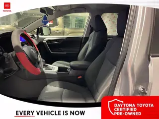 Toyota RAV4 2024 XLE SUV de 4 puertas