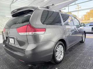 2013 Toyota Sienna