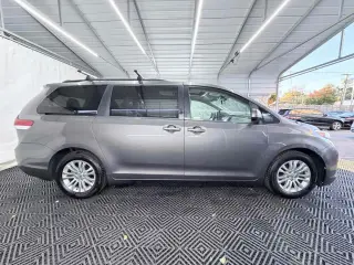 2013 Toyota Sienna