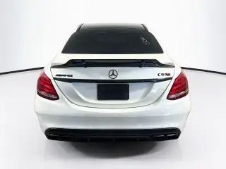 Mercedes-Benz Clase C 2018 AMG C 63 S 4dr Sedán