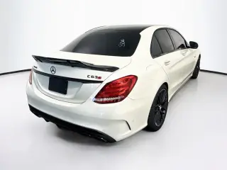 Mercedes-Benz Clase C 2018 AMG C 63 S 4dr Sedán