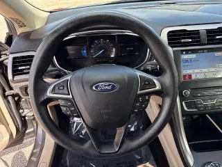 Ford Fusion 2017 SE 4dr Sedán