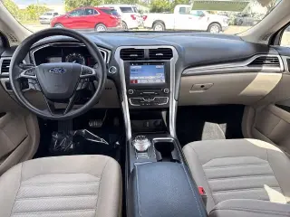 Ford Fusion 2017 SE 4dr Sedán
