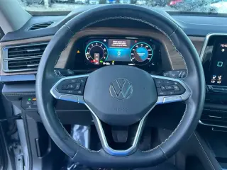 Volkswagen Atlas 2024 AWD SE 4Motion 4dr SUV con Tecnología