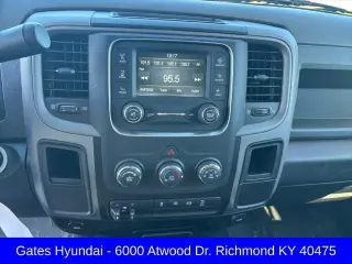 Ram 3500 2017 4x4 Tradesman 4dr Crew Cab 8 ft. LB SRW Pickup