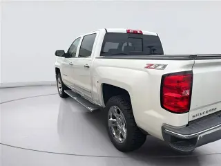 Chevrolet Silverado 1500 2015 4x4 LTZ 4dr Cab de Tripulación 5,8 pies de Peso Total
