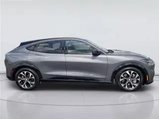 Ford Mustang Mach-E 2023 Premium 4dr SUV