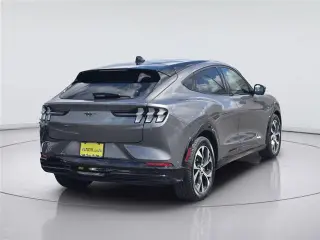 Ford Mustang Mach-E 2023 Premium 4dr SUV