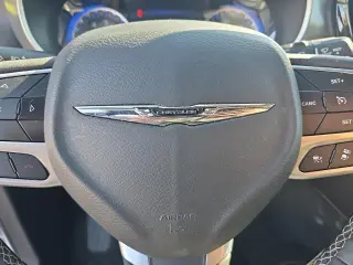 Chrysler Pacifica 2025 Select 4dr Mini-Van