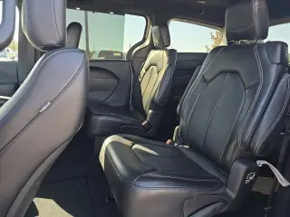 Chrysler Pacifica 2025 Select 4dr Mini-Van