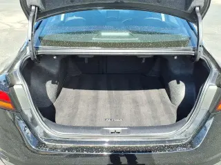 Nissan Altima 2025 2.5 SV 4dr Sedán
