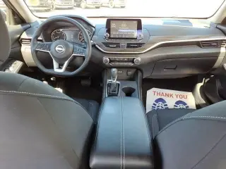 Nissan Altima 2025 2.5 SV 4dr Sedán