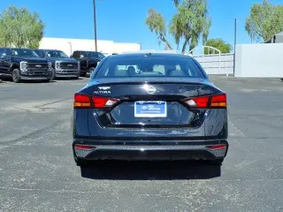 Nissan Altima 2025 2.5 SV 4dr Sedán