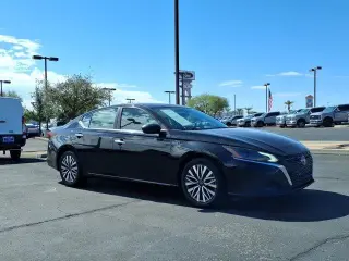 Nissan Altima 2025 2.5 SV 4dr Sedán
