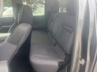 Nissan Frontier 2022 4x4 SV 4dr Crew Cab 5 ft. SB
