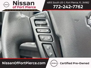 Nissan Frontier 2022 4x4 SV 4dr Crew Cab 5 ft. SB