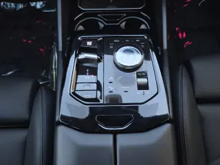 2025 BMW 5 Series