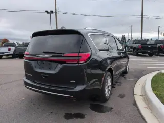 Chrysler Pacifica 2021 AWD Touring L 4dr Minifurgón