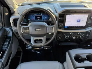 Ford F-150 2024 4x4 XLT 4dr SuperCab 6.5 ft. SB