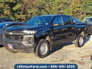 Chevrolet Colorado 2023 4x4 Work Truck 4dr Crew Cab 5 ft. SB