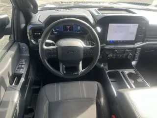 Ford F-150 2025 4x4 STX 4dr SuperCrew 5.5 ft. SB