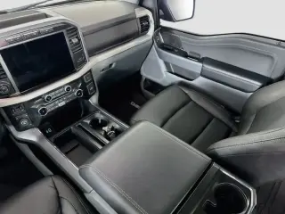 Ford F-150 2023 4x4 XLT 4dr SuperCrew 5.5 ft. SB
