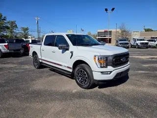 Ford F-150 2023 4x4 XLT 4dr SuperCrew 5.5 ft. SB
