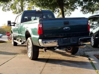 Ford F-350 Super Duty 2010 4x4 Lariat 4dr Crew Cab 6.8 ft. SB SRW Pickup
